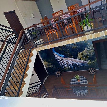 Ella Odyssey Inn Zewnętrze zdjęcie