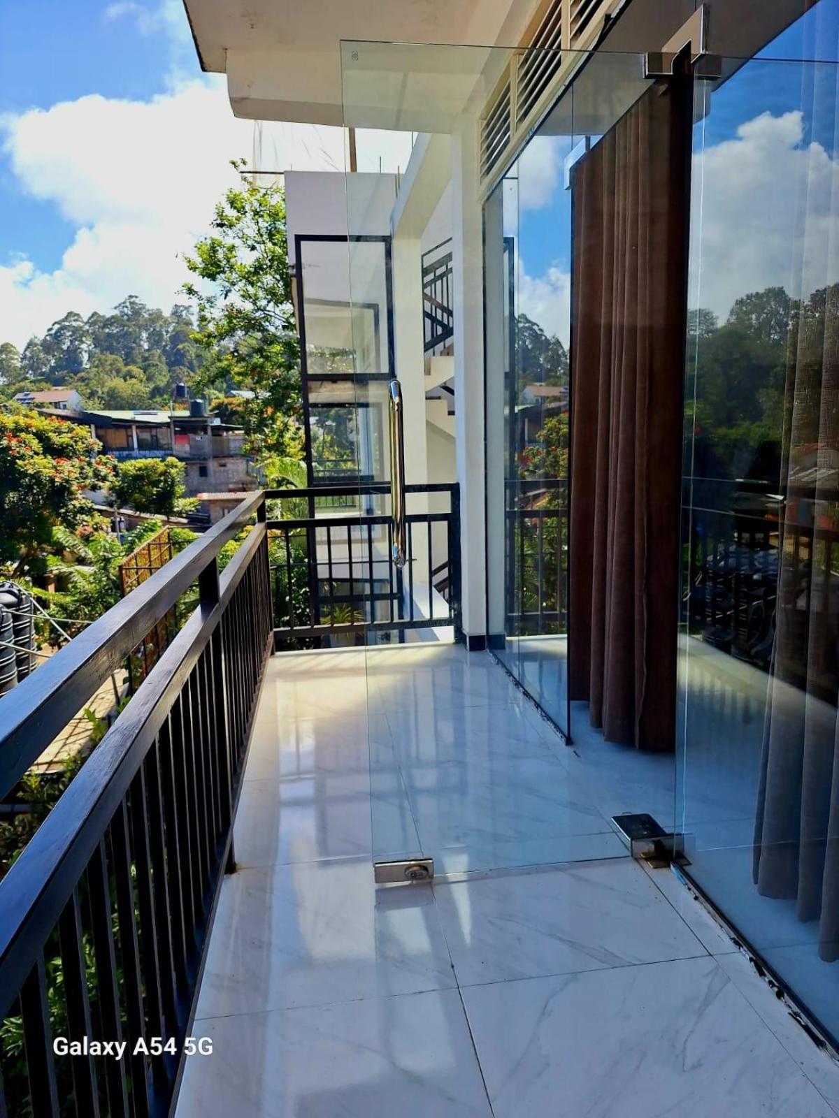 Ella Odyssey Inn Zewnętrze zdjęcie