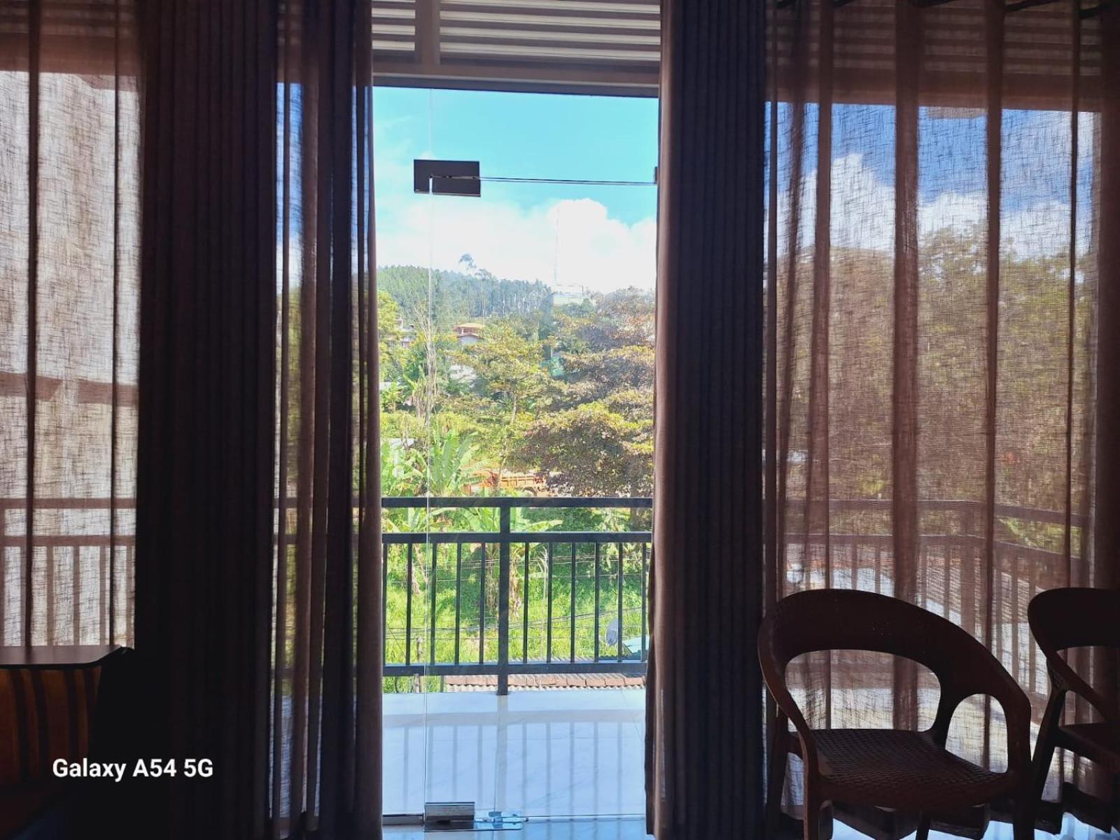 Ella Odyssey Inn Zewnętrze zdjęcie