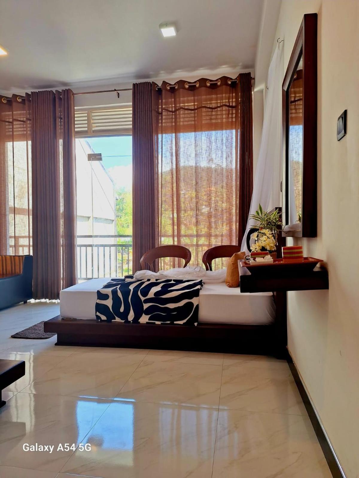 Ella Odyssey Inn Zewnętrze zdjęcie